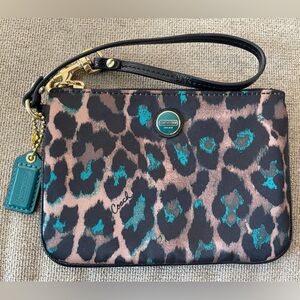Coach wallet/wristlet